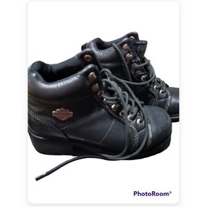 Bikercore Harley Davidson Lace up Boots. These Boots Are Super Comfortable.